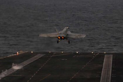 "حرب شاملة".. تفاصيل الاستعدادت الأميركية لضرب إيران