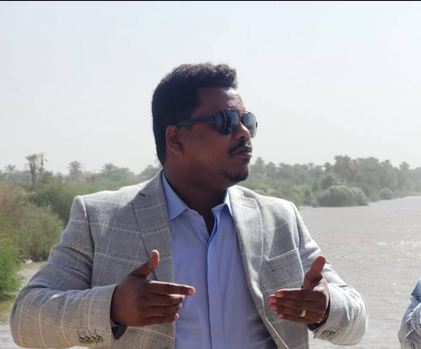 الفنانة “توتة عذاب” تثير الجدل عبر أغنية في مسؤول حكومي “نفع بلدو”