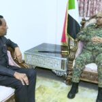 تفاصيل أول لقاء بين جابر وكامل إدريس بعد خلافات عاصفة