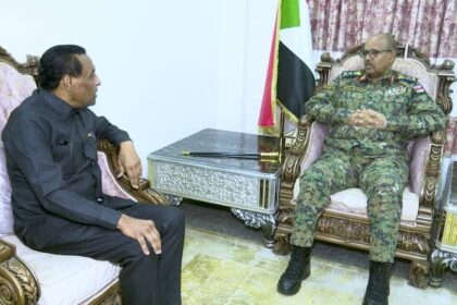 تفاصيل أول لقاء بين جابر وكامل إدريس بعد خلافات عاصفة