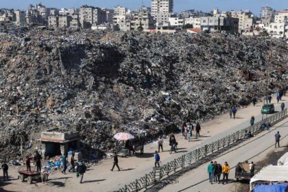 ميلادينوف: 2000 فلسطيني تقدموا إلى قوة الشرطة الجديدة في غزة