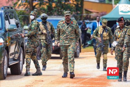 قائد الجيش الأوغندي نجل موسفيني يطالب الأفارقة بمساعدته للقضاء على الدعم السريع