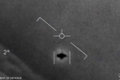 ترامب يتعهد بنشر وثائق الحكومة حول "الكائنات الفضائية"