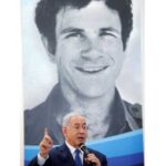 تنصيب تمثال لشقيق نتنياهو في بلد إفريقي.. ما قصته؟