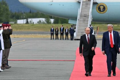 بصفقة غاز.. "حليف ترامب" يساعد روسيا للالتفاف على العقوبات