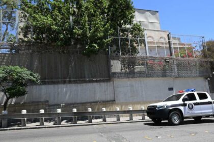 الولايات المتحدة تخطط لإعادة فتح سفارتها في سوريا