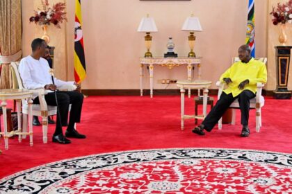 حميدتي يكشف عن وصوله كمبالا بدعوة من موسيفيني لمناقشة طلب للوساطة تقدمت به الحكومة سرا عبر مالك عقار