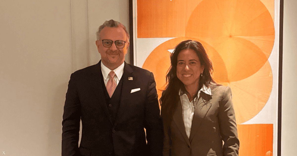 بولس يؤكد أهمية التنسيق مع الإمارات في القضايا الإقليمية