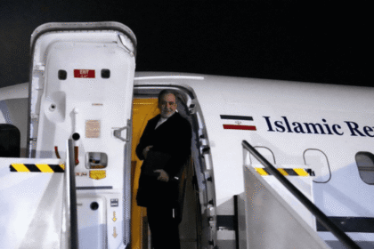 عراقجي يتوجه إلى جنيف لبدء جولة ثانية من المفاوضات مع واشنطن