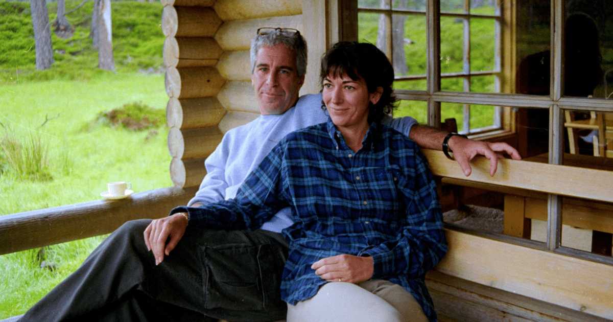 محامو ماكسويل يسعون لمنع نشر آلاف الوثائق المرتبطة بإبستين