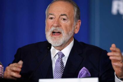 إيران ترد بحدة على "تصريحات هاكابي".. وحق إسرائيل التوراتي