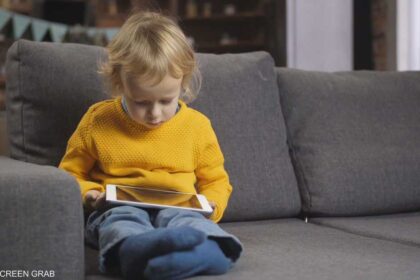 دماغ الرضع في خطر.. دراسة تحذر من "العدو الخفي"