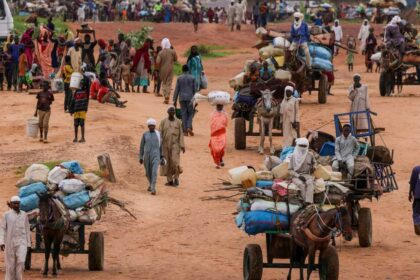 مسيرات تستهدف مستريحة في دارفور.. واتهامات متبادلة