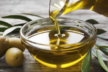 الطهي بزيت الزيتون.. مضر أم مفيد؟