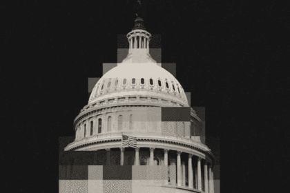 لحظات توتر في واشنطن.. توقيف مسلح ركض نحو مبنى الكونغرس