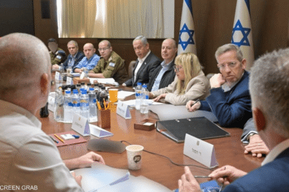 نتنياهو يؤجل الاجتماع الأمني وتوقعات بضرب إيران "خلال أيام"