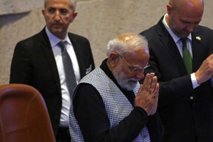 مودي أمام الكنيست: الهند تقف إلى جانب إسرائيل "بثبات"