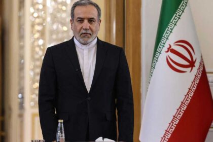 وفد إيران للمفاوضات النووية مع أميركا يغادر إلى جنيف