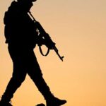 القبض على 17 شخصا بتهمة تجنيد عراقيين بالجيش الروسي