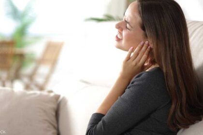 لماذا تشعر المرأة بالألم أكثر من الرجل؟.. دراسة تجيب