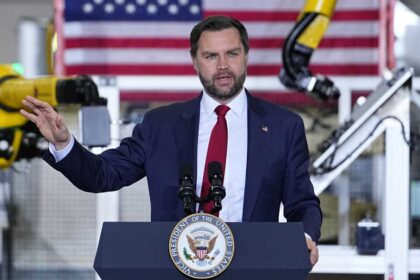 فانس: خيار الضربات العسكرية ضد إيران لا يزال قيد الدراسة