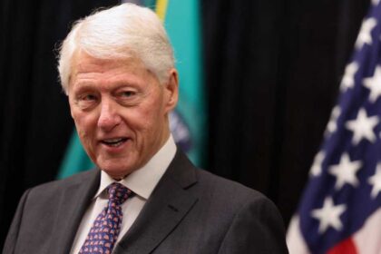 بسبب إبستين.. بيل كلينتون يمثل أمام لجنة في مجلس النواب