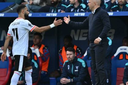 بهذه العبارات.. سلوت يدافع عن صلاح قبل مواجهة وست هام