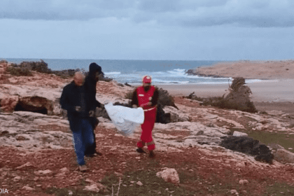مأساة على سواحل ليبيا.. انتشال جثث 7 مهاجرين بينهم أطفال