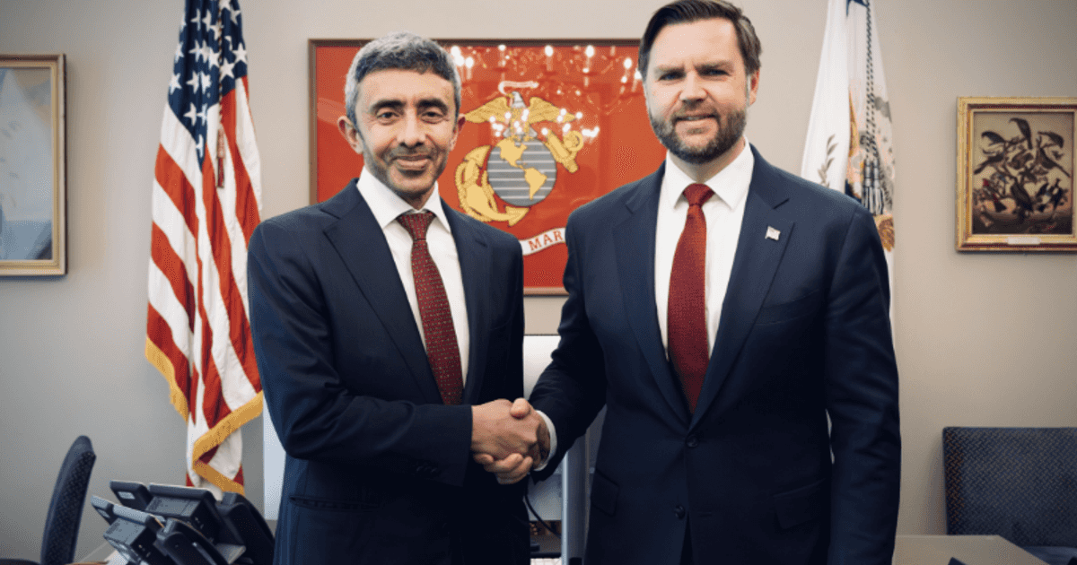 عبدالله بن زايد يلتقي نائب الرئيس الأميركي في واشنطن