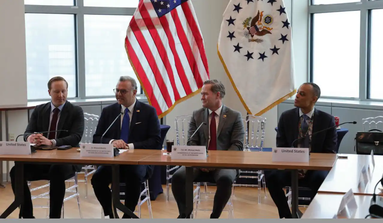 مسعد بولس يدعو إلى هدنة إنسانية وتشكيل حكومة مدنية في السودان