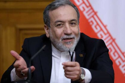 طهران تأمل في مواصلة المفاوضات مع واشنطن.. وتشدد على ثوابتها