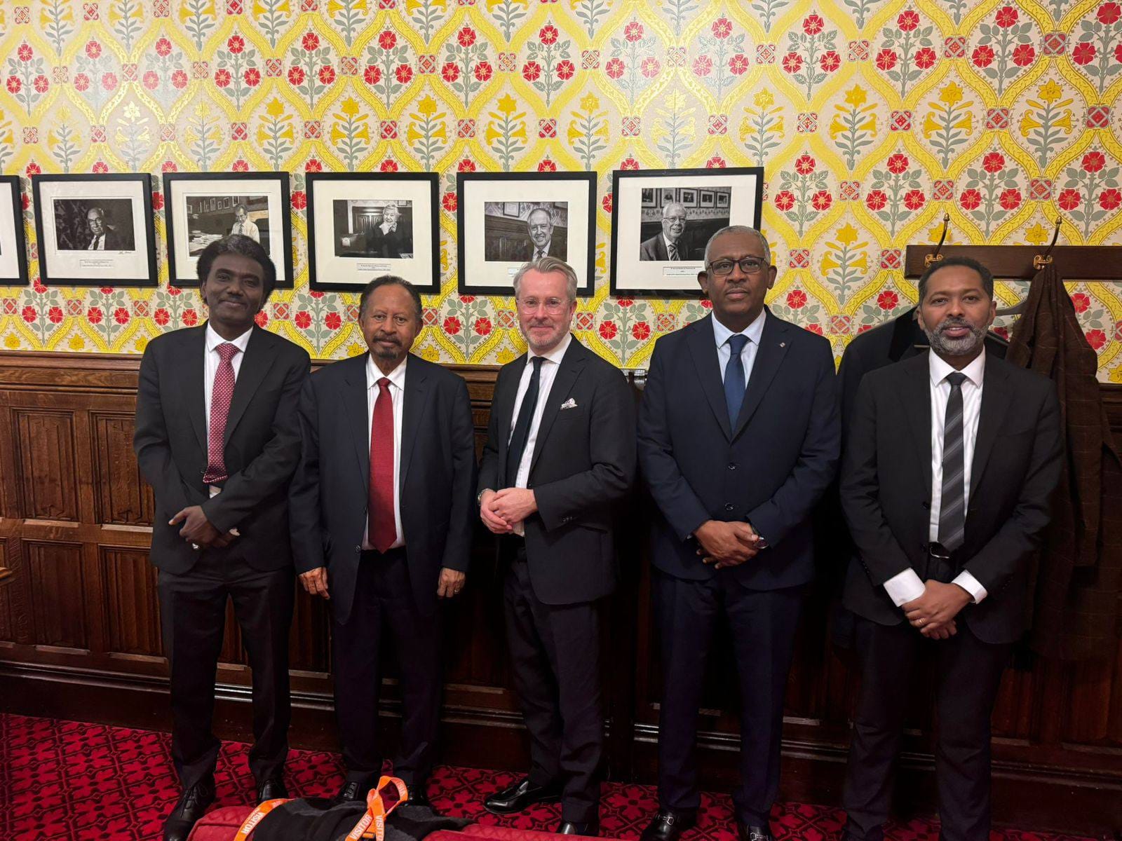 د. عبد الله علي إبراهيم يكتب.. جولة صمود الأوربية.. تأني “مصنع الشفاء”