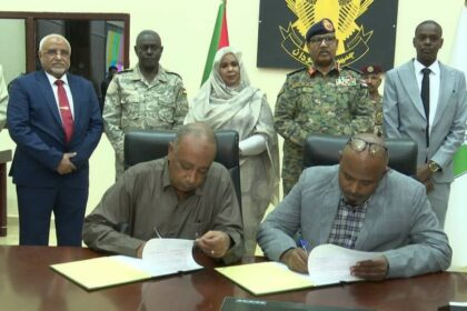 توقيع عقد بـ(42) تريليون جنيه لإعادة تأهيل جسر الحلفايا