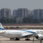 اشتباه بـ"حادث أمني".. طائرة تعود لإسرائيل بعد رسالة تهديد