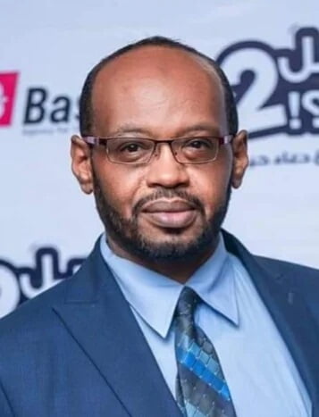 المستشار الصحفي لرئيس الوزراء يرد على عبدالرحمن الصادق