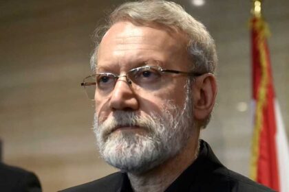 مستشار خامنئي يزور سلطنة عمان