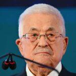 عباس يقر نشر مسودة دستور دولة فلسطين "المؤقت"