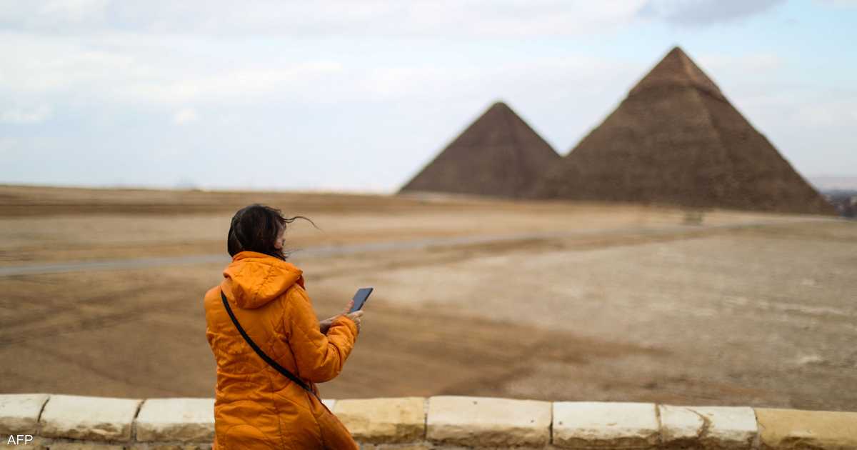 خاصتطبيقات "لتجاوز ضريبة الهاتف" في مصر.. تعليق حكومي وتكنولوجي