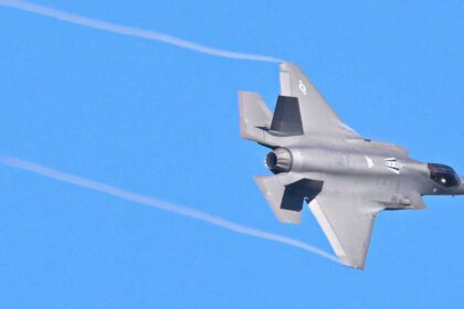 احتفالا بـ"إف 35".. تلويح إسرائيلي بضرب إيران "قريبا"