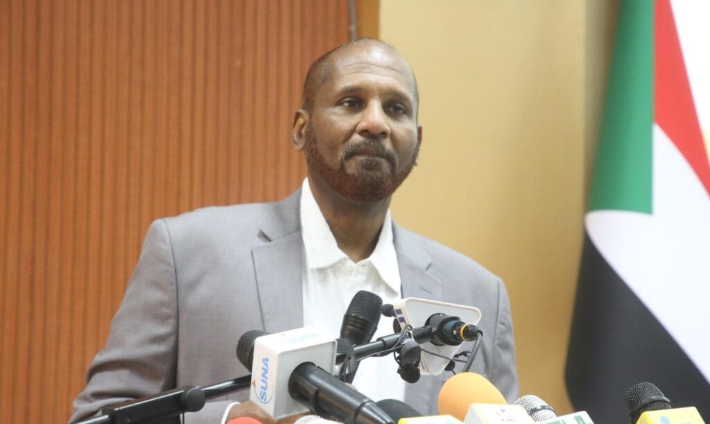 عبدالرحمن الصادق المهدي يناشد سلفاكير برسالة عاجلة