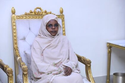 تفاصيل جديدة في قضية عضو مجلس السيادة وفصل مدير الأراضي