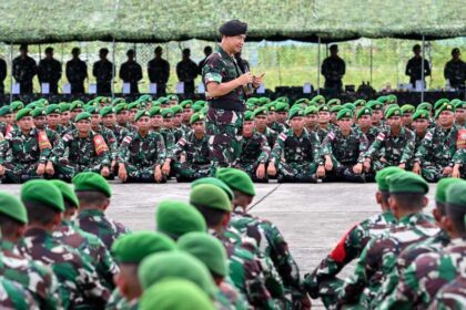 الجيش الإندونيسي يعلن استعداده لنشر آلاف الجنود في غزة