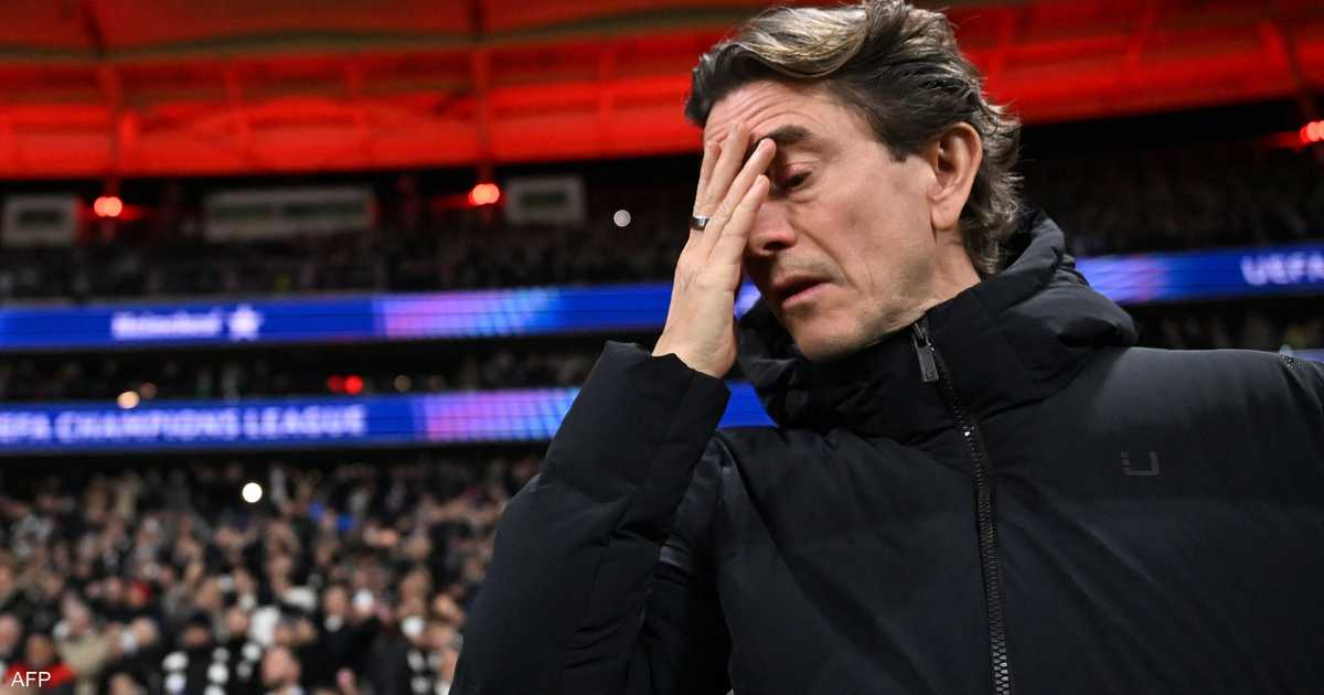 بعد اقترابه من منطقة الهبوط.. توتنهام يقيل مدربه