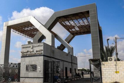 "ختم معبر رفح" يثير الجدل.. ونتنياهو يدعو إلى تغييره