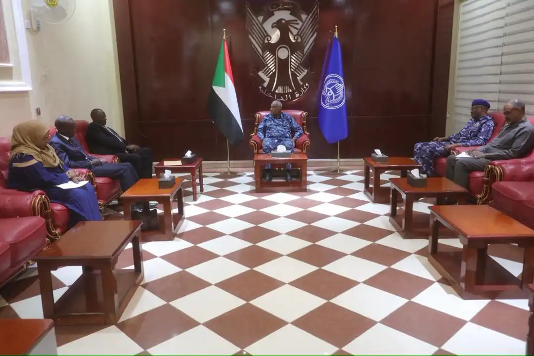 وزارة الداخلية السودانية ترتب لإعادة 4 آلاف مواطنًا من يوغندا