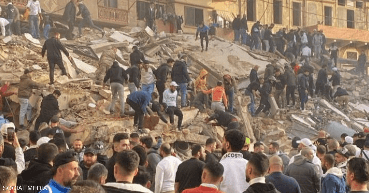 مقتل أشخاص في انهيار مبنى بشمال لبنان.. وبحث متواصل عن ناجين