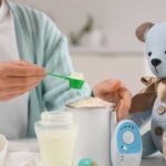 وفاة رضيع تناول حليبا ملوثا في فرنسا.. والسلطات تحقق