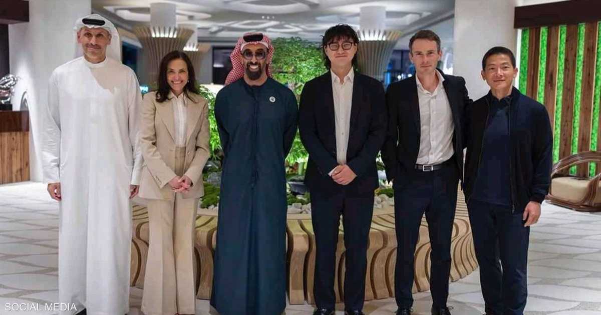 طحنون بن زايد يبحث مع رئيسة شركة "ميتا" فرص التعاون