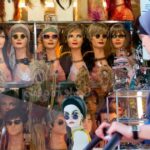 وصلات الشعر "تحت المجهر".. مواد كيميائية تهدد صحة النساء