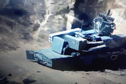 الكشف عن نوع الذخيرة المستخدمة في تدمير منظومة الدفاع الجوي FK2000